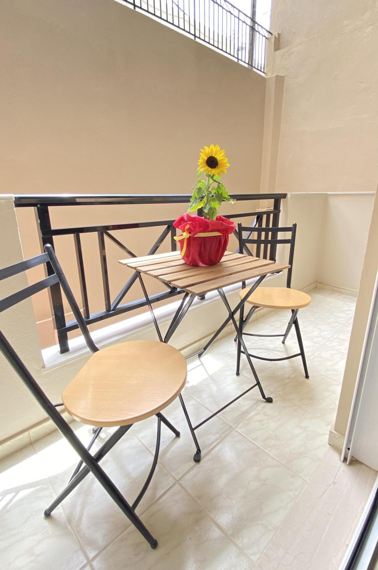 Marijoy Central Apt Kandiye Dış mekan fotoğraf